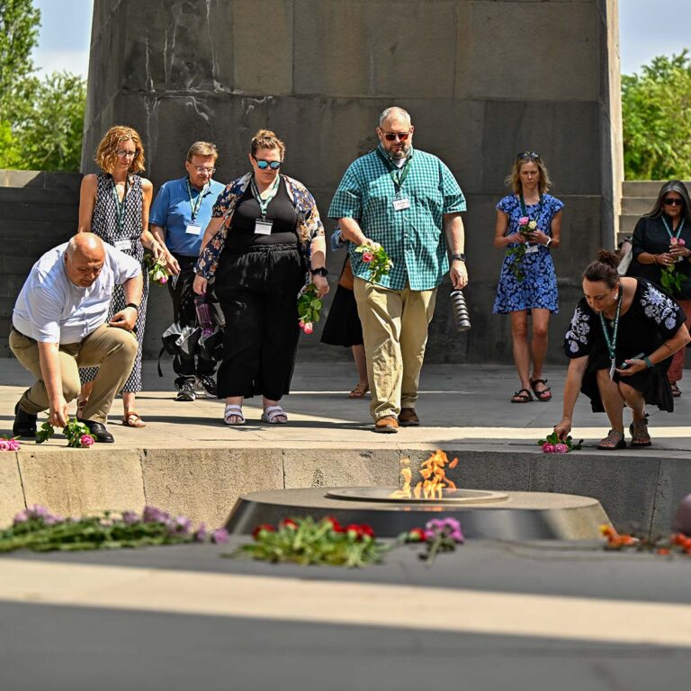 _SNM9242 TFs place flowers